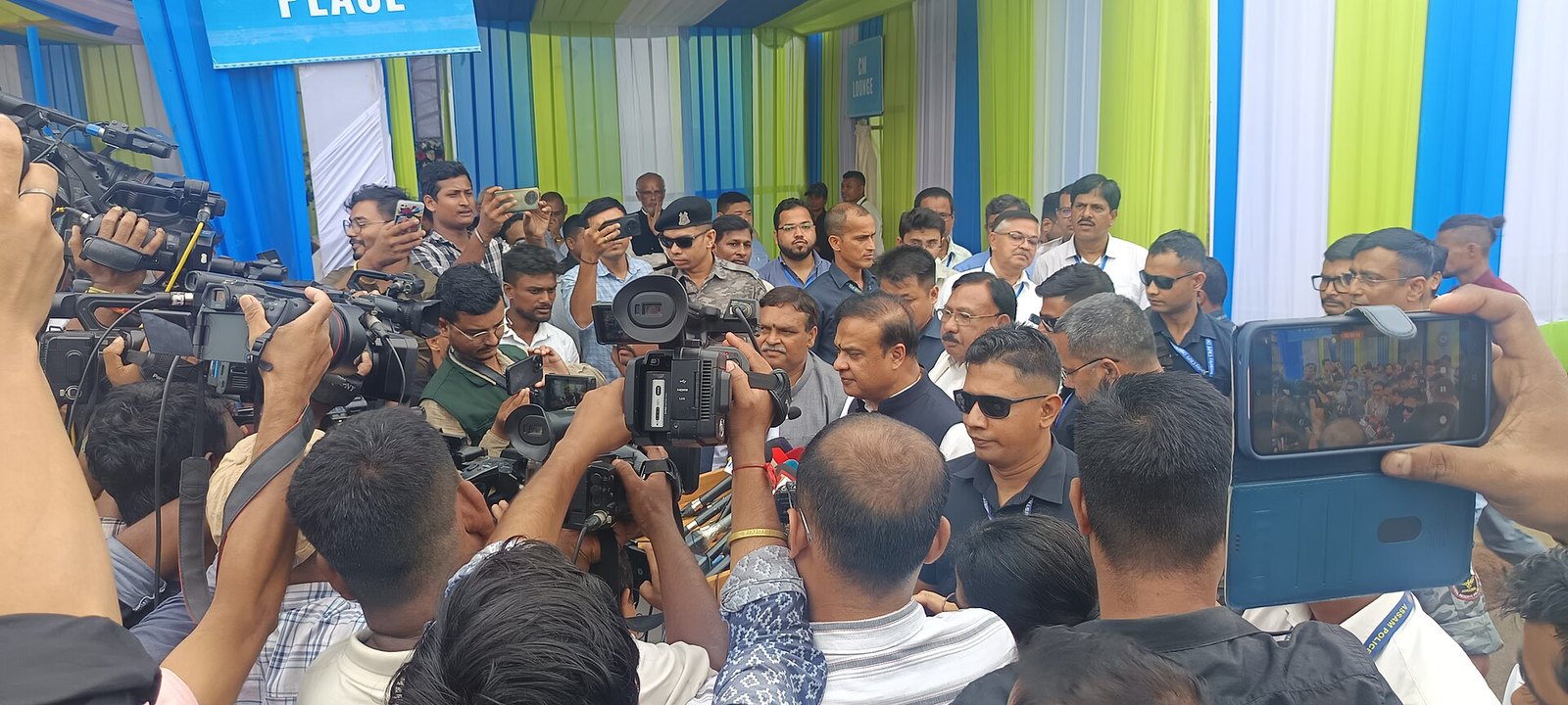 Banjir dan tanah runtuh monsun di India ragut lebih 100 nyawa sejak Julai
