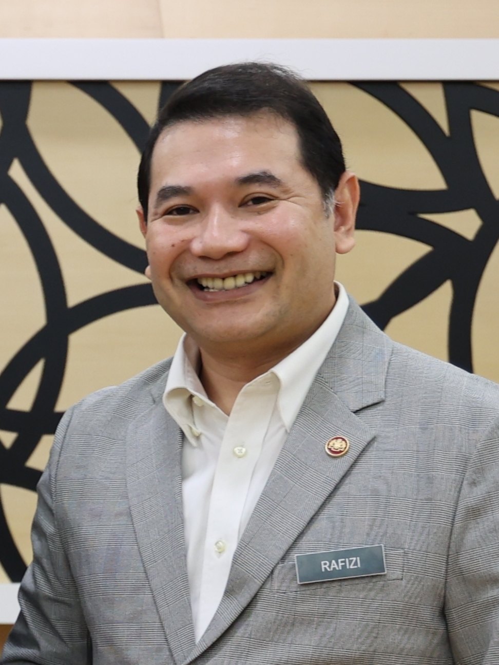 Isu zakat Tabung Haji: Rafizi persoal penjelasan TH, bangkit dapatan RCI
