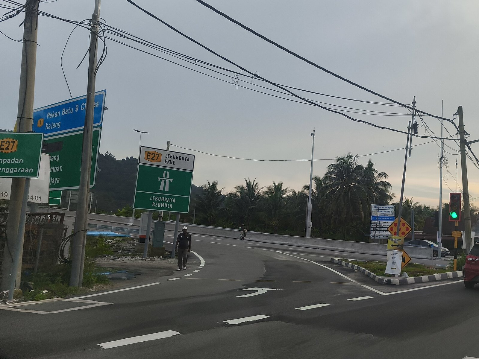 LPT2 diarah kaji langkah keselamatan selepas MPV rempuh gajah