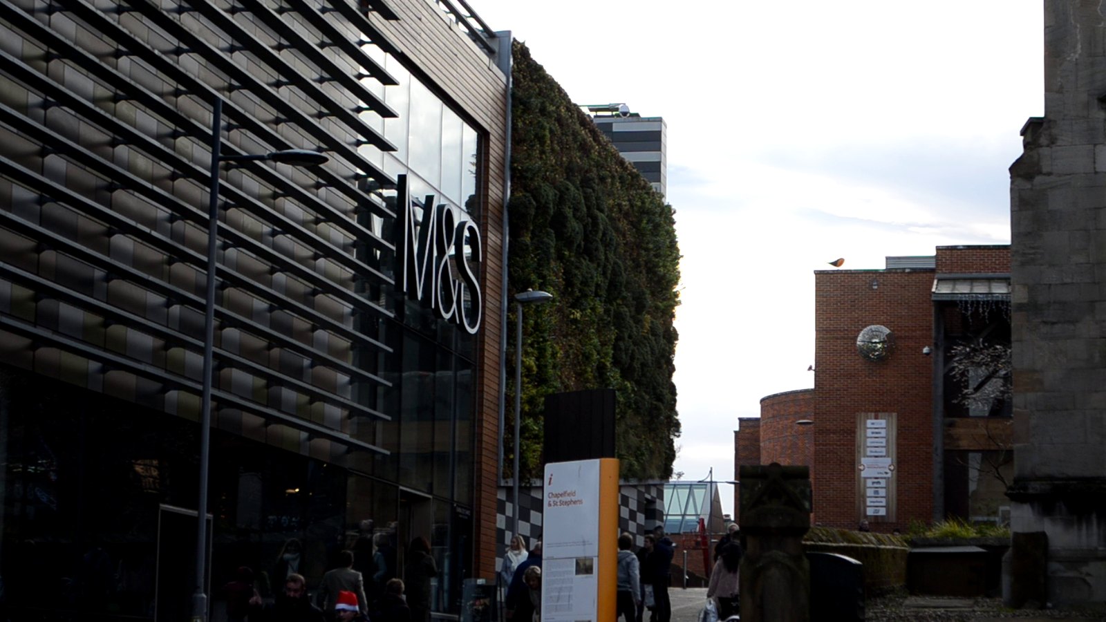 M&S: 'Love That' பிரசாரத்தின் புதிய அத்தியாயமாக கோடை ஆடைத் தொகுப்பு
