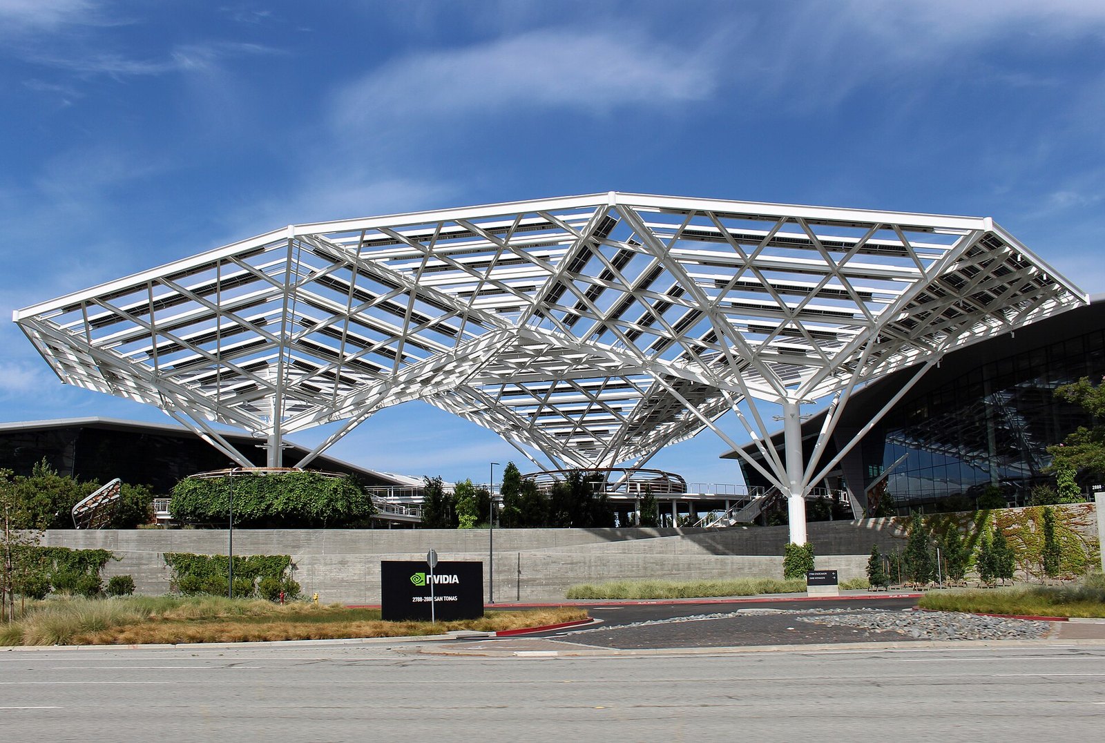 Nvidia catat hasil berganda, jangka perbelanjaan AI terus meningkat