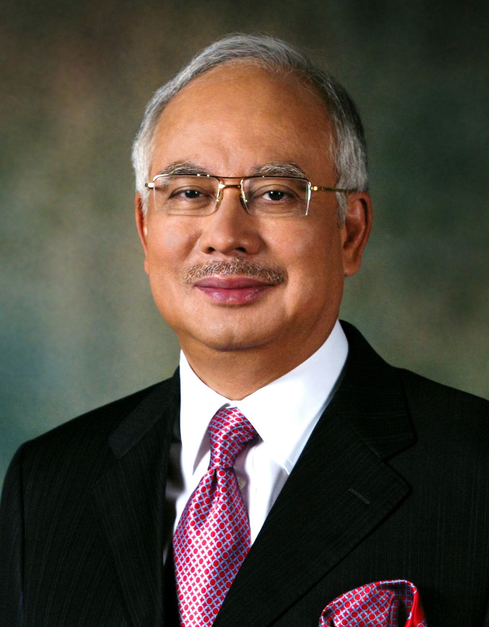 Peguam mohon mahkamah paksa bekas CEO 1MDB jawab soalan