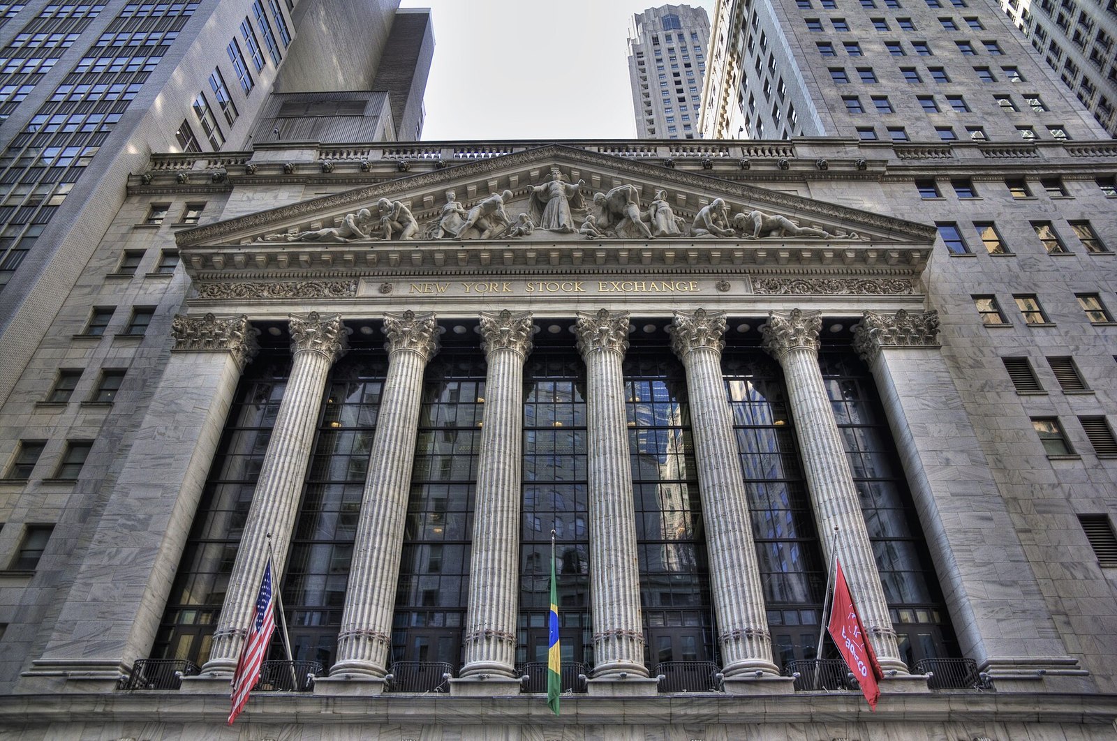 Saham China ditutup bercampur, syarikat insurans tekan pasaran Hong Kong