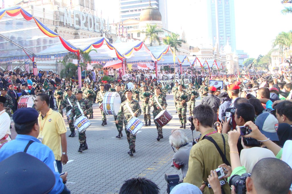 TDM nafi Vegeneswaran masih berkhidmat, sabitan tatatertib kekal