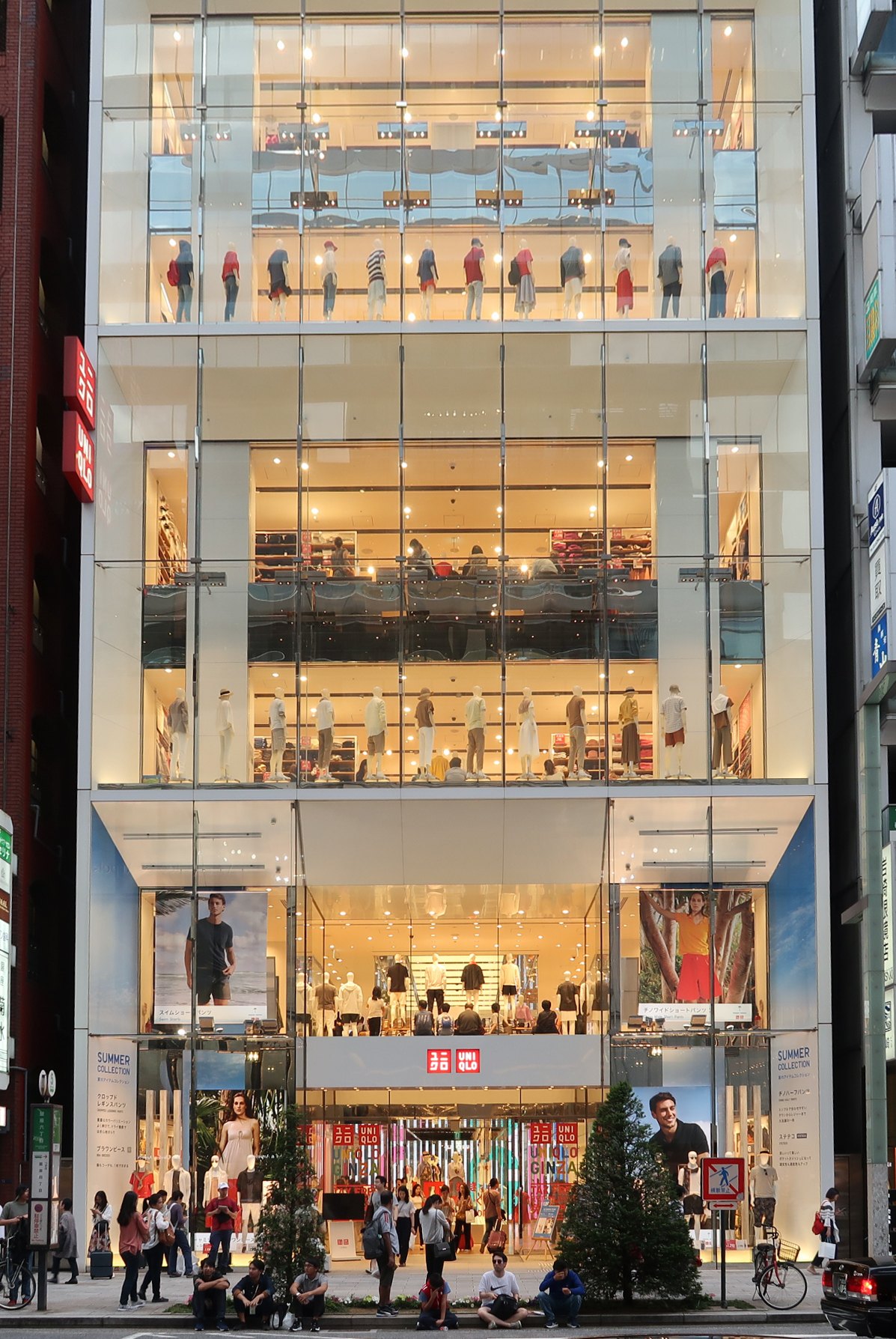 UNIQLO Lancar Koleksi Hijab Pertama di Malaysia