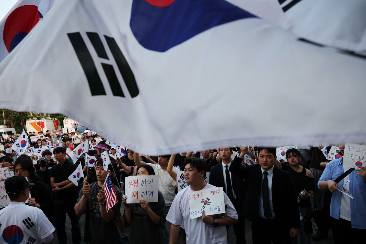 South Korean President Lee Seeks Balance Between Election Accountability and Public Order