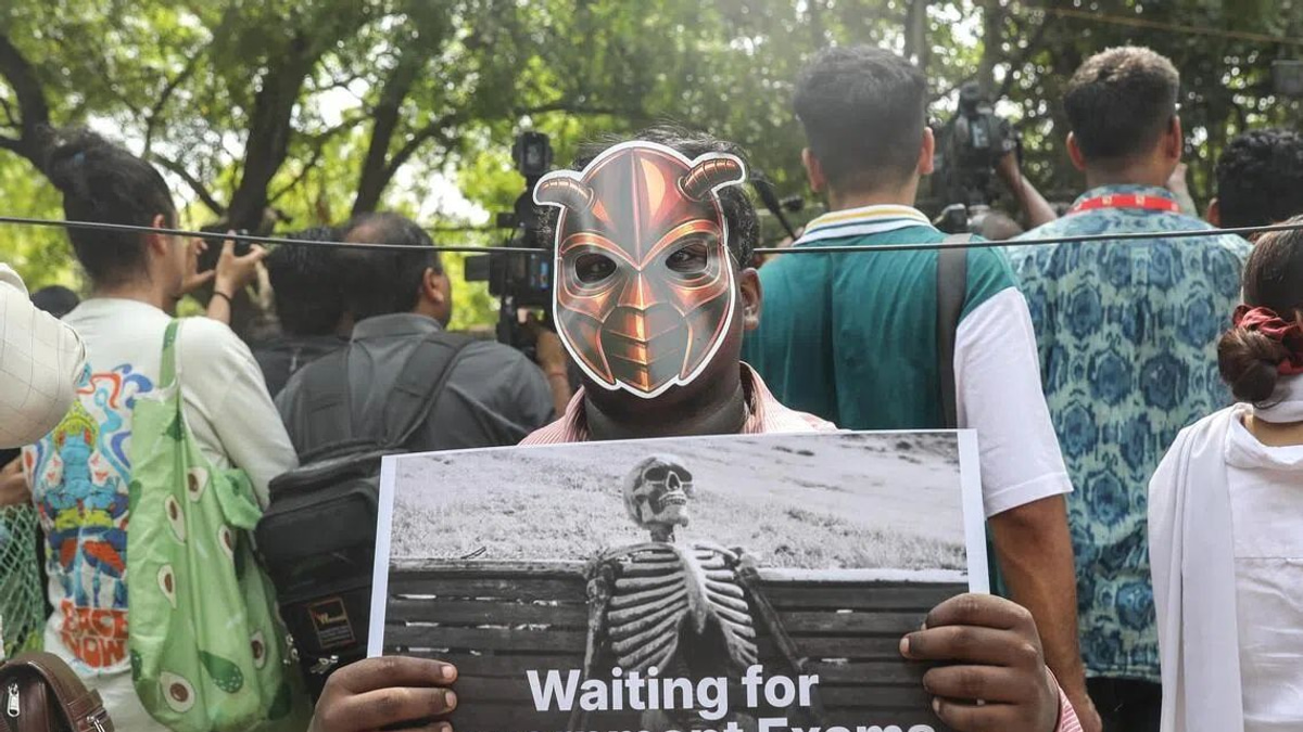 India Deploys Massive Security Operation for Retaken Medical Entrance Exam After Paper Leak Crisis