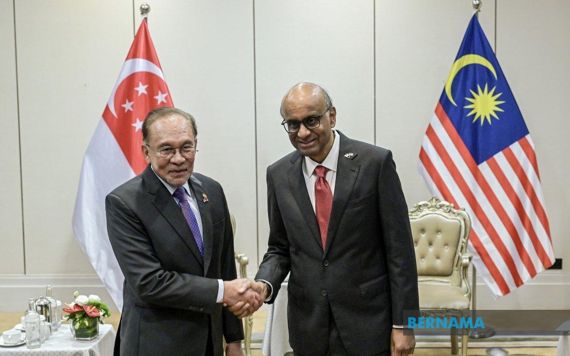 PM Anwar Hosts Singapore President Tharman in High-Level Bilateral Talks