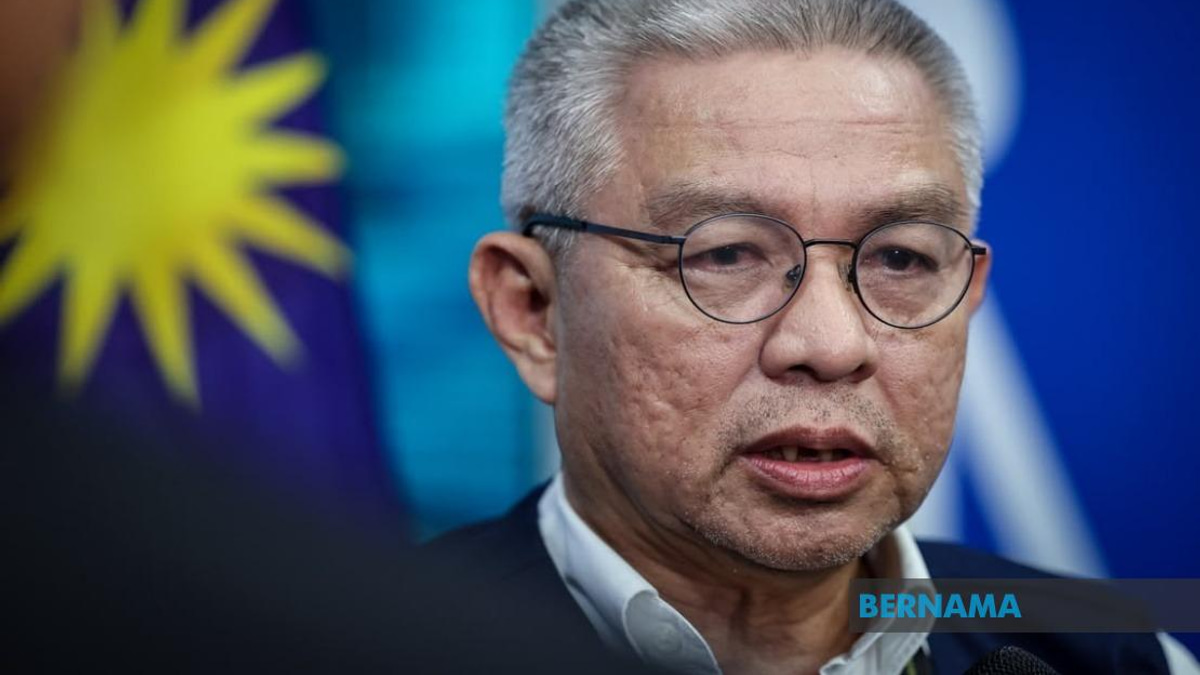Dr Adham Baba Pitches Community Ties and Youth Development in Pasir Raja Battle