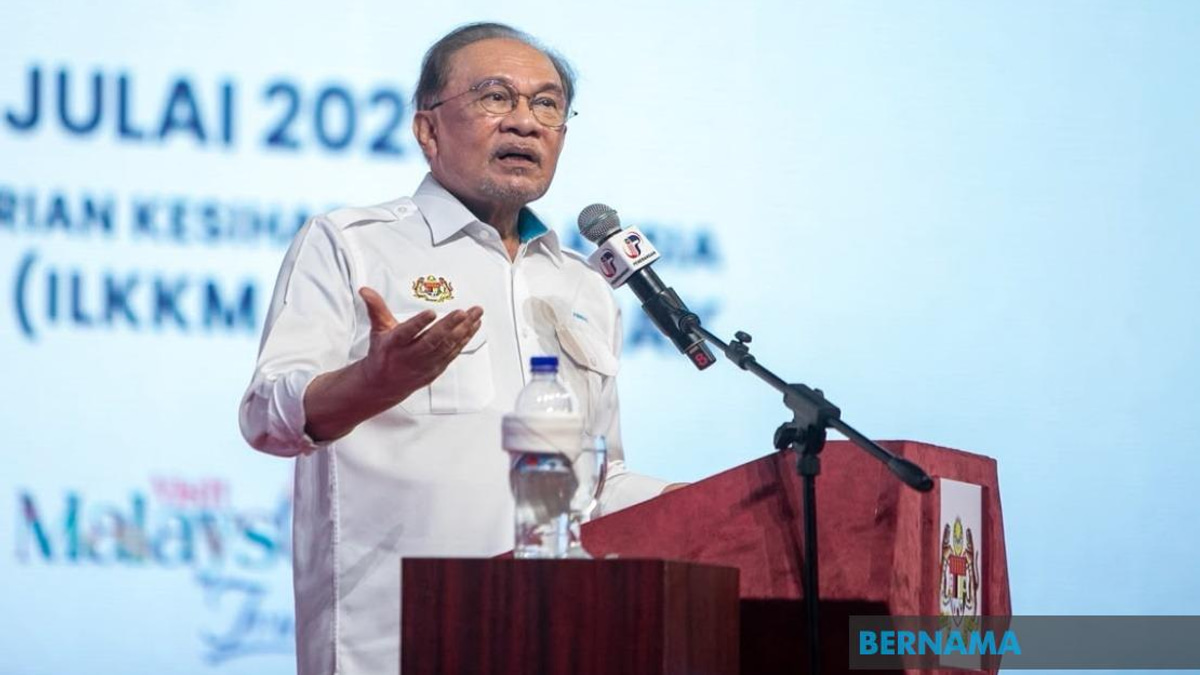 PM Anwar Calls on Young Malaysians to Honour Independence Legacy