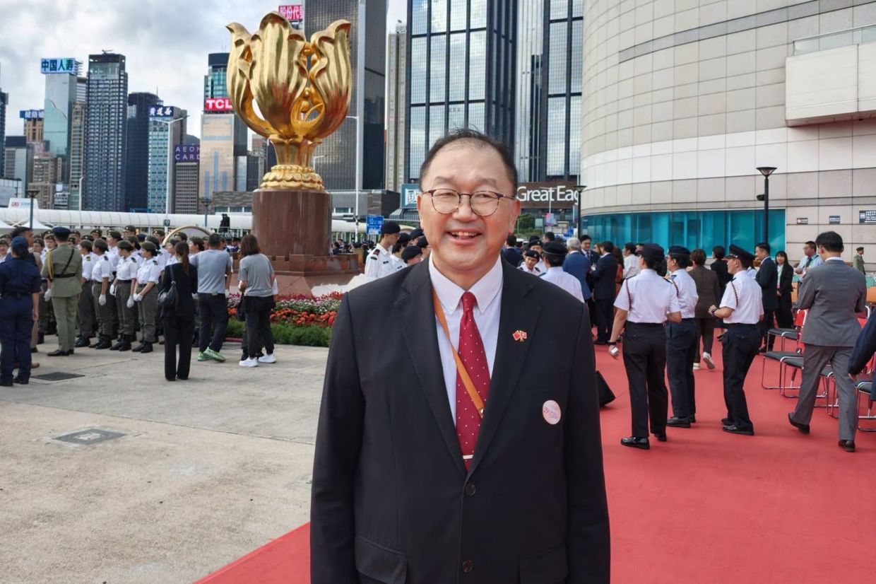 Hong Kong Legislator Resigns After Drink-Driving Arrest, Breaking 26-Year Precedent
