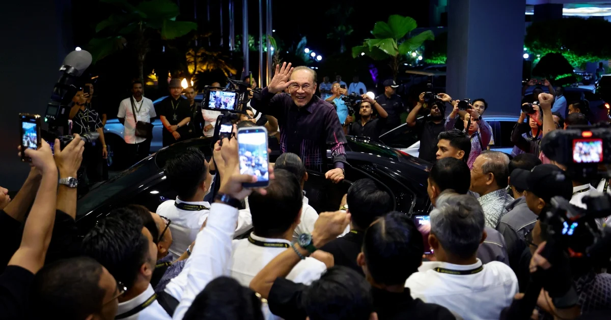 Anwar Says Abuse of Power, Not Race, Is Malaysia's Core Challenge