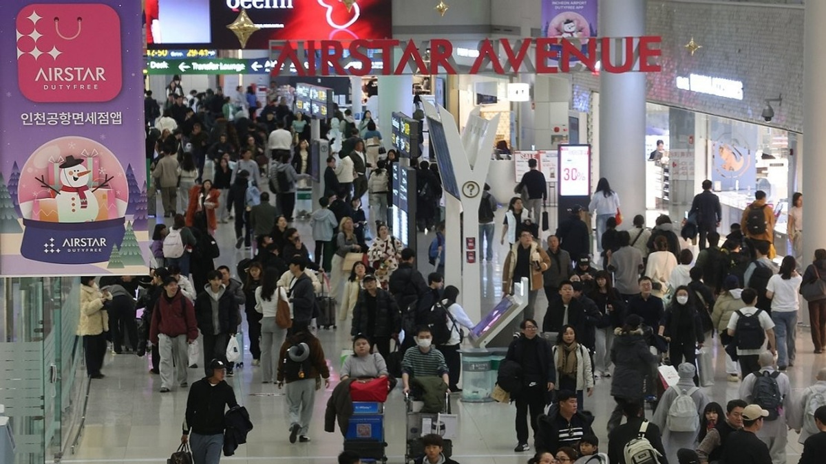 South Korea Smashes Tourism Milestone With 10 Million Foreign Visitors Already This Year