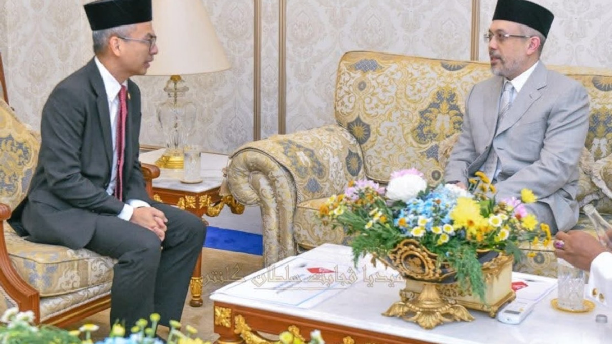 Tengku Muhammad Meets Communications Minister to Address Fake Accounts and Misinformation