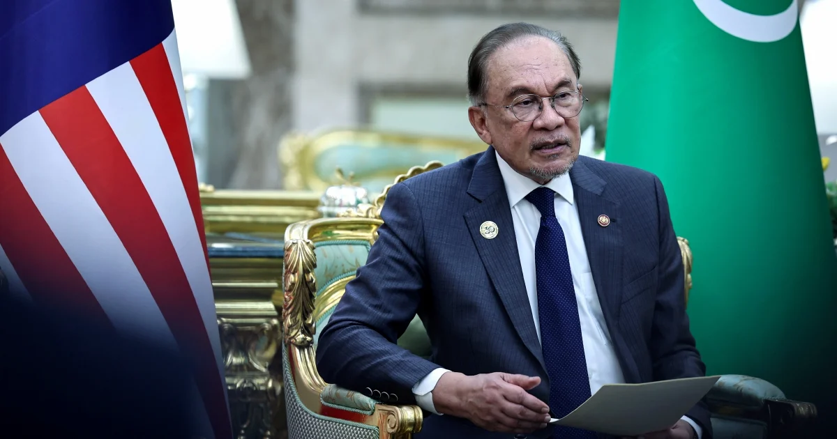 Anwar Welcomes US-Iran Talks, Urges Sustained Commitment to Regional Stability