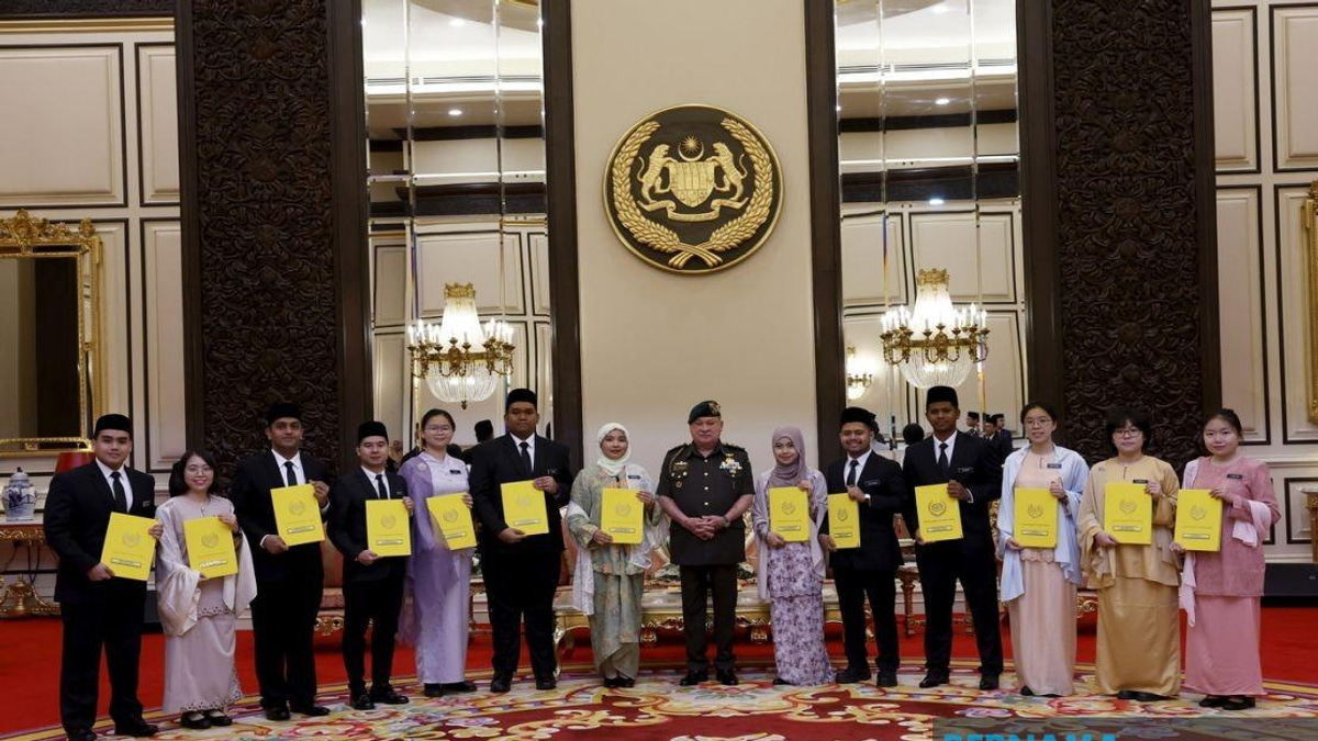 King Confers BYDPA Scholarships on 14 Awardees for Advanced Research Studies