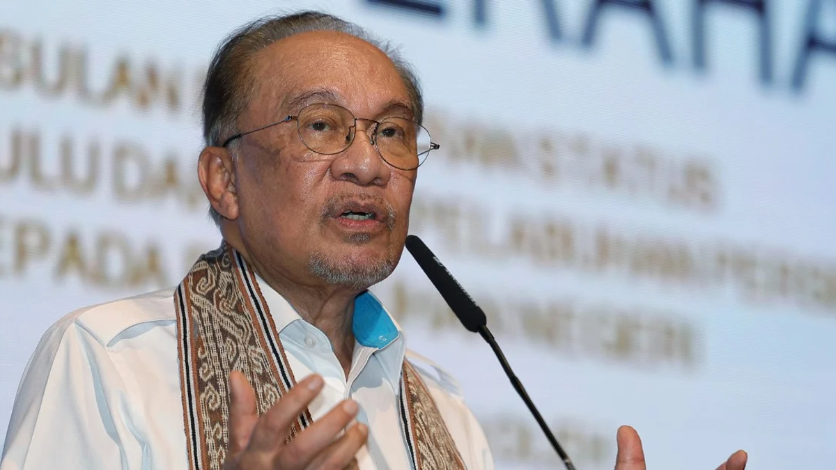 Petronas-Petros talks advancing positively, Anwar confirms