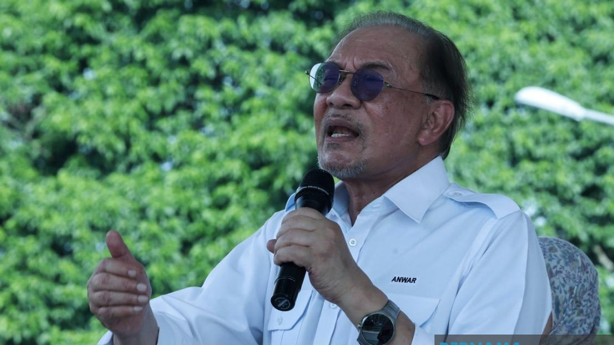 Government Accelerates Affordable Housing Drive for Civil Servants, Says Anwar