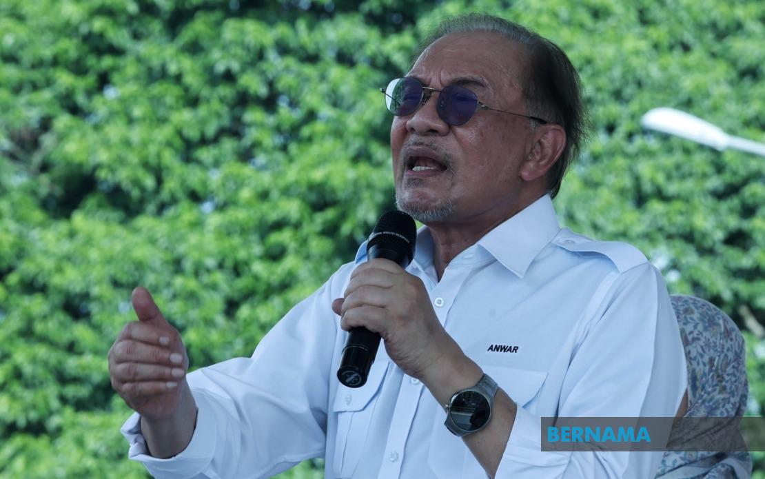 Government Accelerates Affordable Housing Drive for Civil Servants, Says Anwar