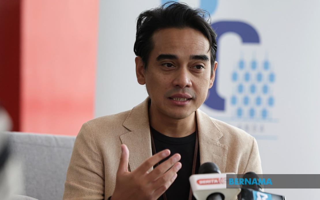 Journalists Must Embrace AI to Remain Competitive, Says Broadcasting Chief