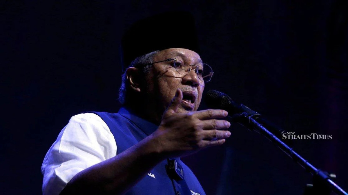 Annuar Calls for Restraint as Perikatan Nasional Faces Fresh Turbulence