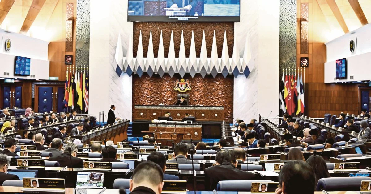 Parliament erupts as government and opposition clash over PAS pressure on Bersatu