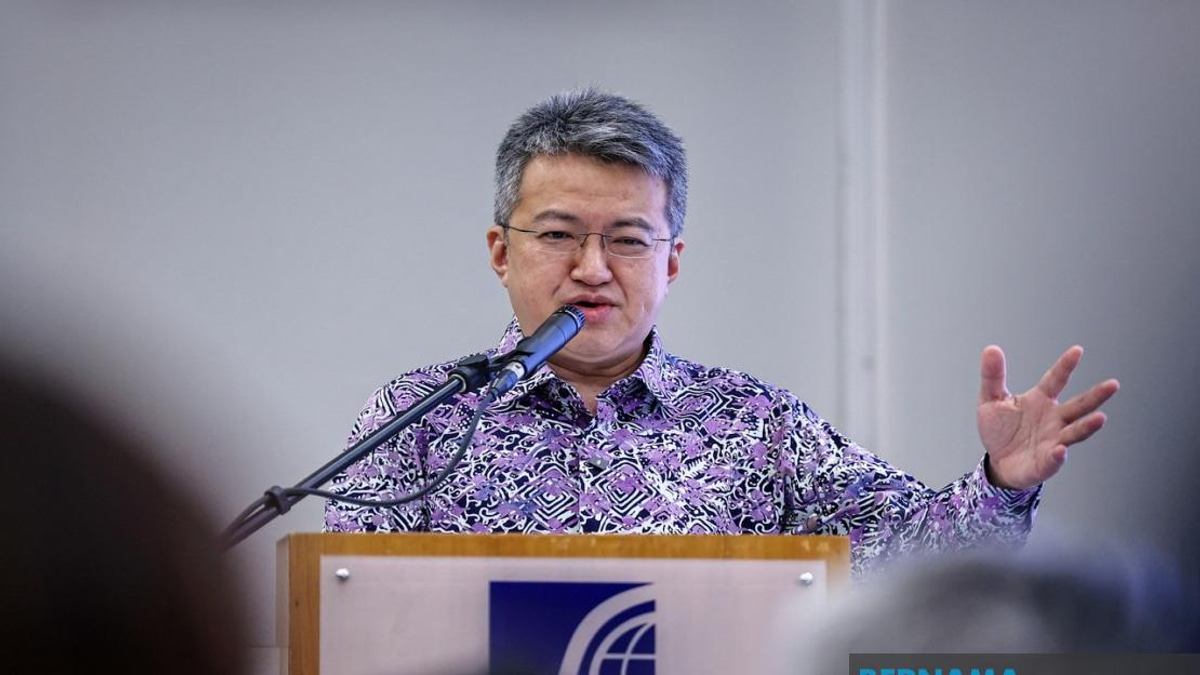 PH Wary of Vote Leakage as PN Sits Out 23 Johor Seats