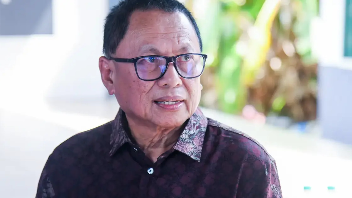Umno Senator Puad Zarkashi Resigns From Party Ahead of Johor Election