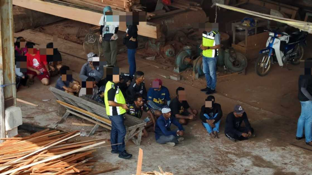 62 Foreign Nationals Detained in Selangor Immigration Crackdown Over Pass Violations