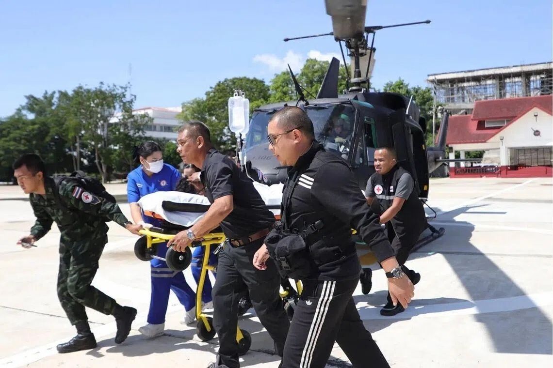 Twin bombings target Thai police in southern provinces, leaving 11 injured