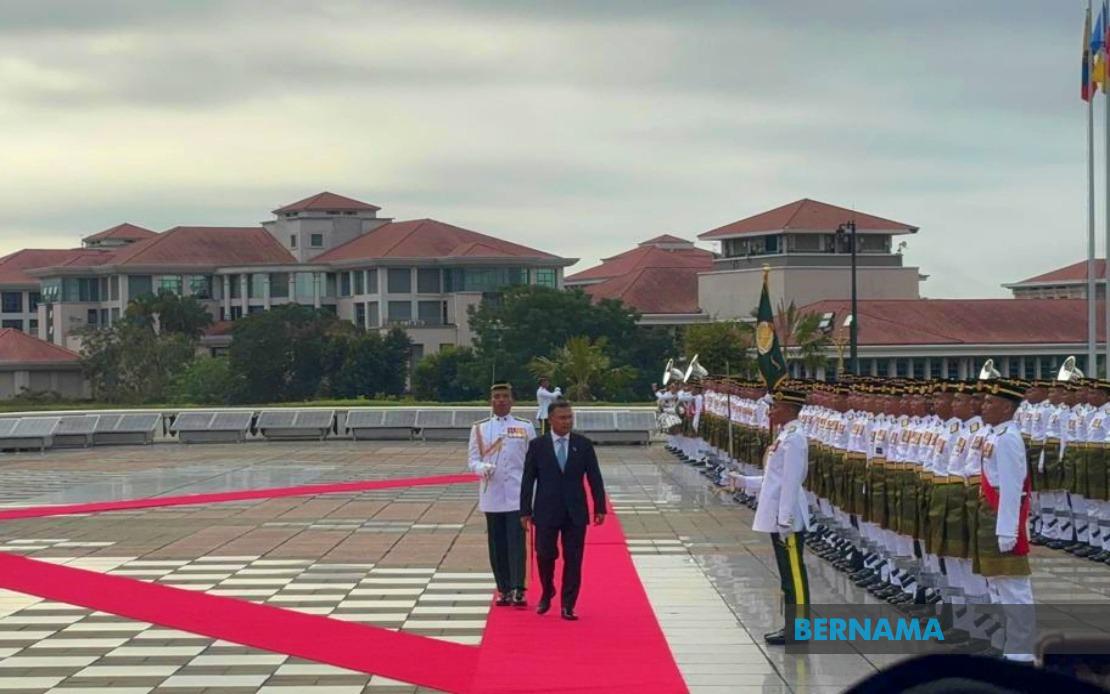 Bangladesh PM Tarique Rahman Receives Full State Honours During Malaysia Visit