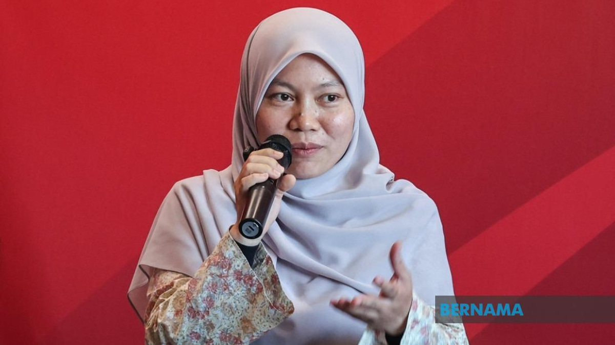 Can Pakatan Break Barisan's Decades-Long Hold on Tiram? Low Turnout Favours BN, But Dynamics Are Shifting