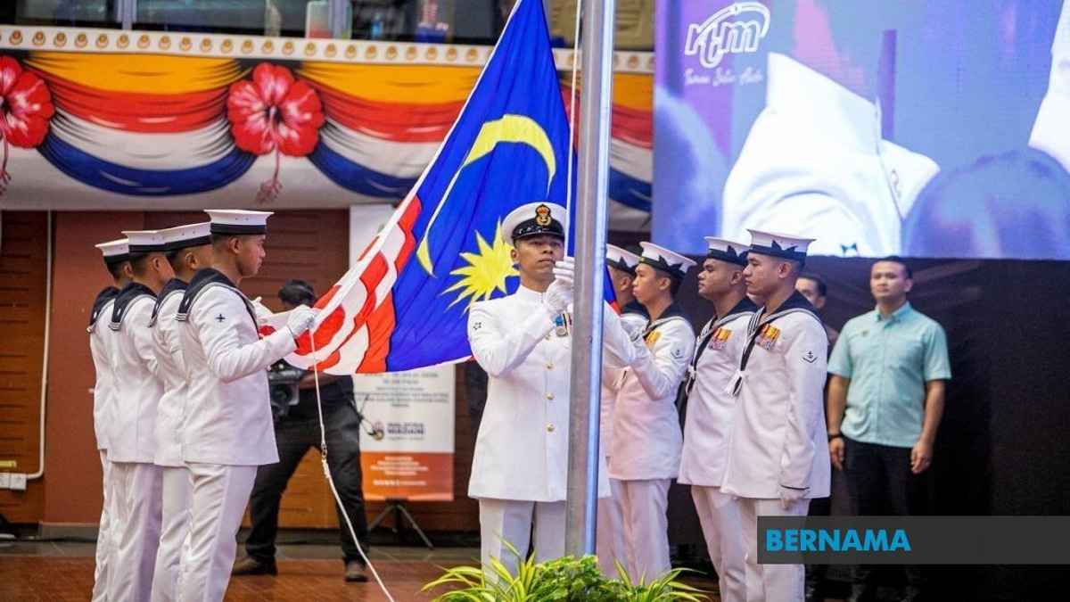 Jalur Gemilang Ceremony Marks Return of National Month Celebrations