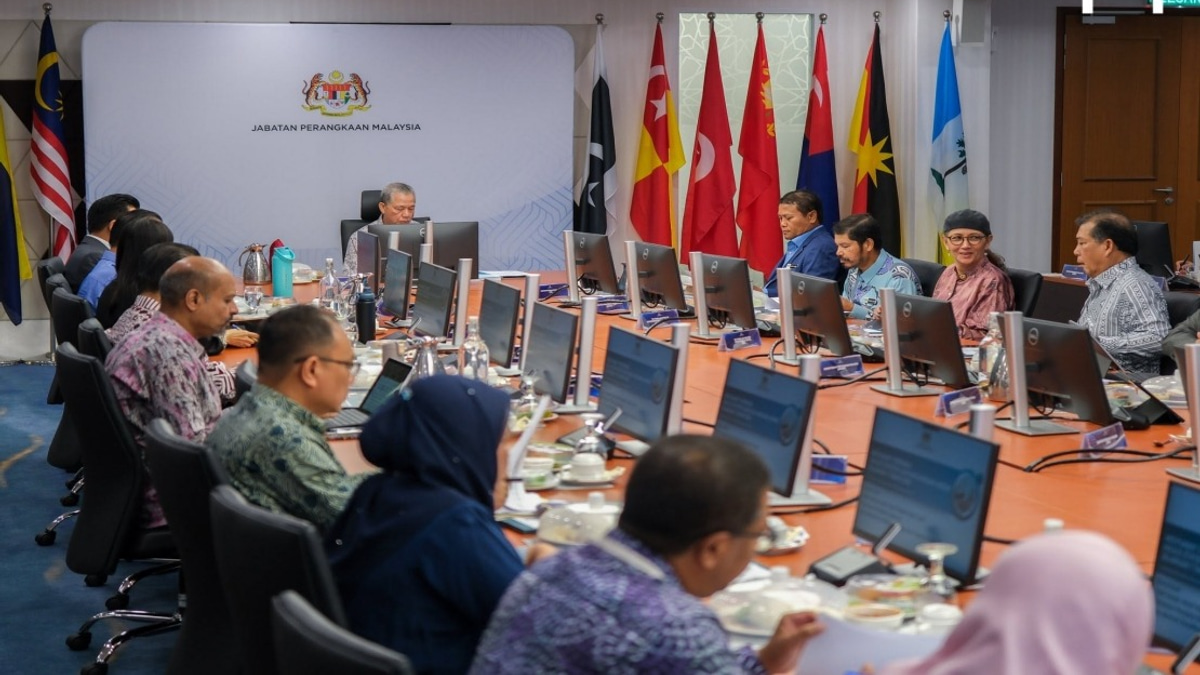Malaysia to Prioritise Data, AI and Statistical Reform for 13MP Success