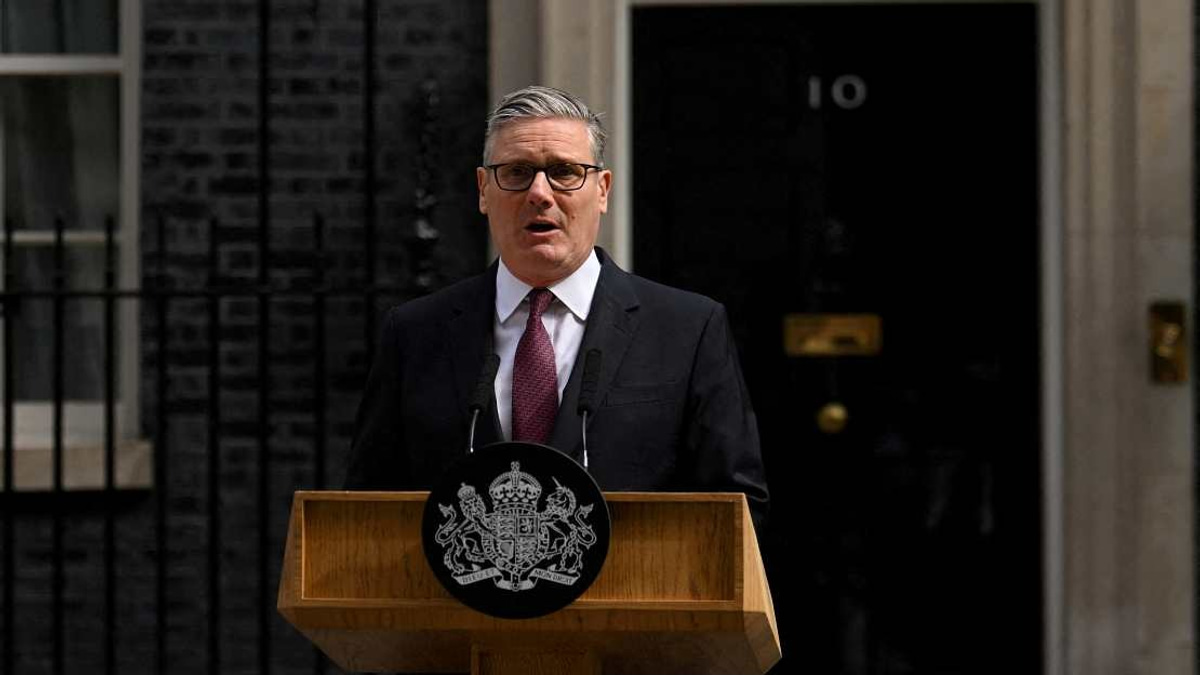 UK PM Starmer Announces Resignation, Will Stay Until Successor Named by September