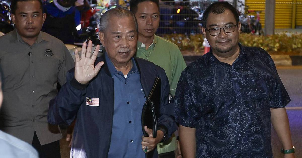 PN Emergency Session Sidesteps Bersatu Membership Question, Muhyiddin Says
