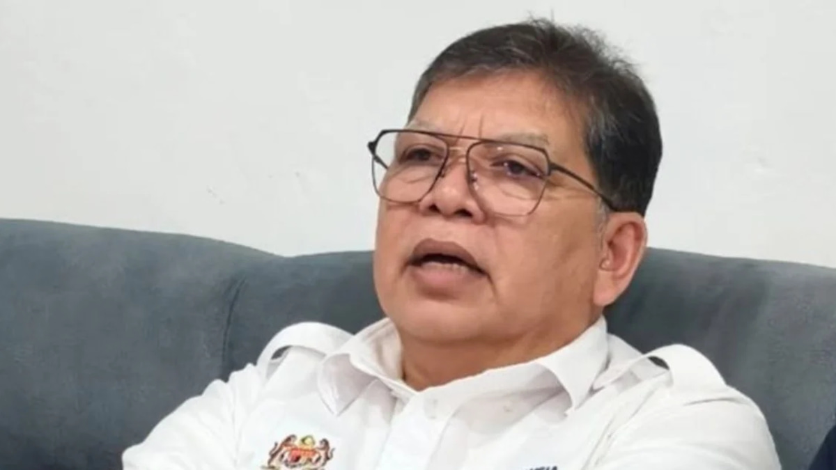Hamzah Zainudin Formally Reconfirmed as Opposition Leader