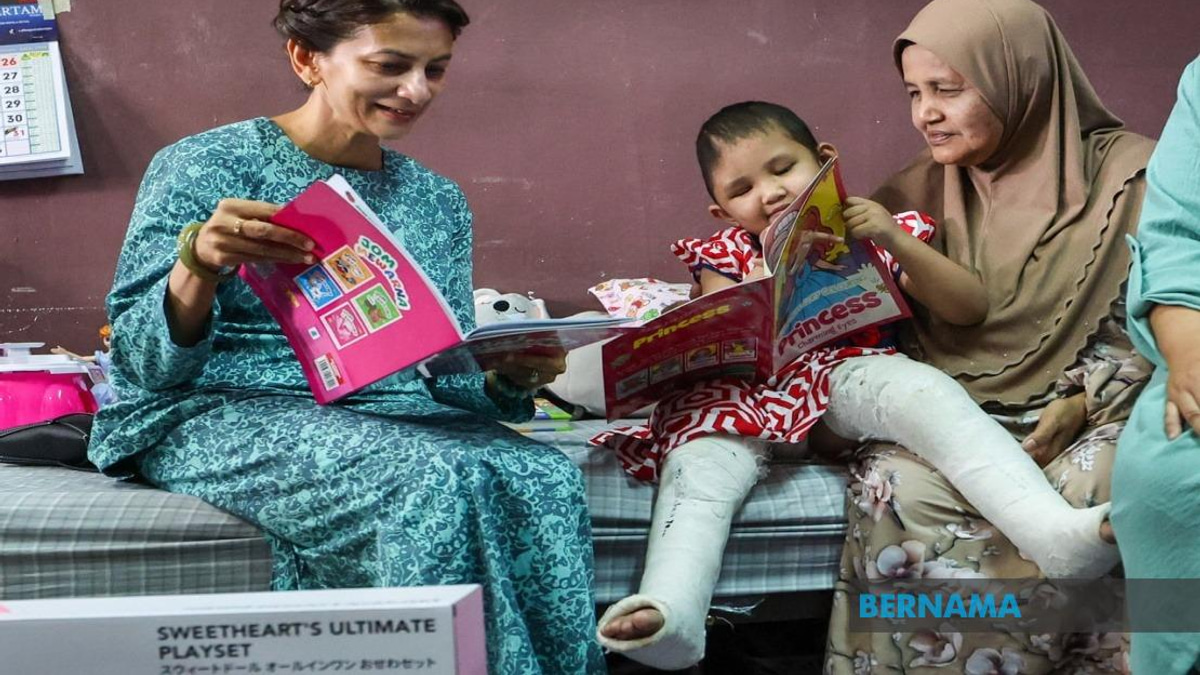 Young Survivor of Kedah Crash Shows Remarkable Recovery, Receives Royal Visit