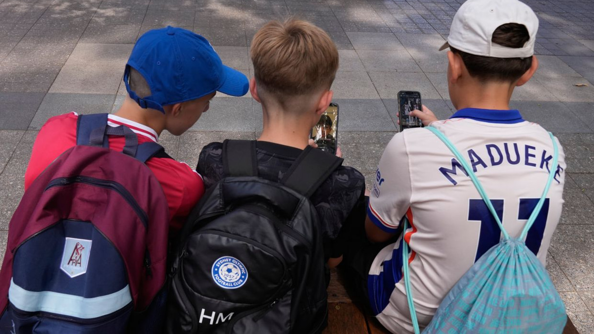 Australia tightens social media ban for children as first legislation proves ineffective