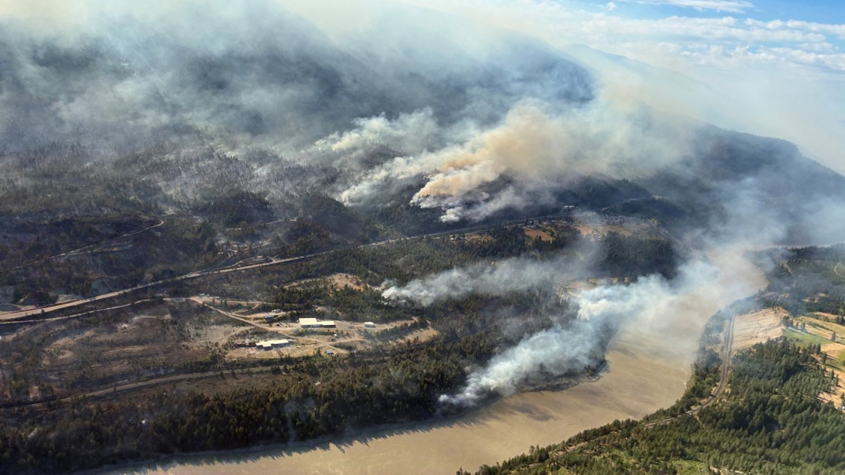 Wildfire Suppression Aircraft Crashes in Canada's Northwest Territories, Killing Three