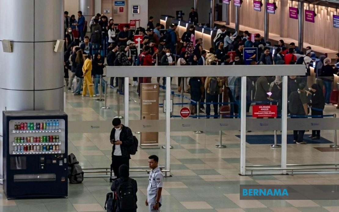 Labuan Airport Runway Closed After Bomb Discovery; Multiple Flights Disrupted