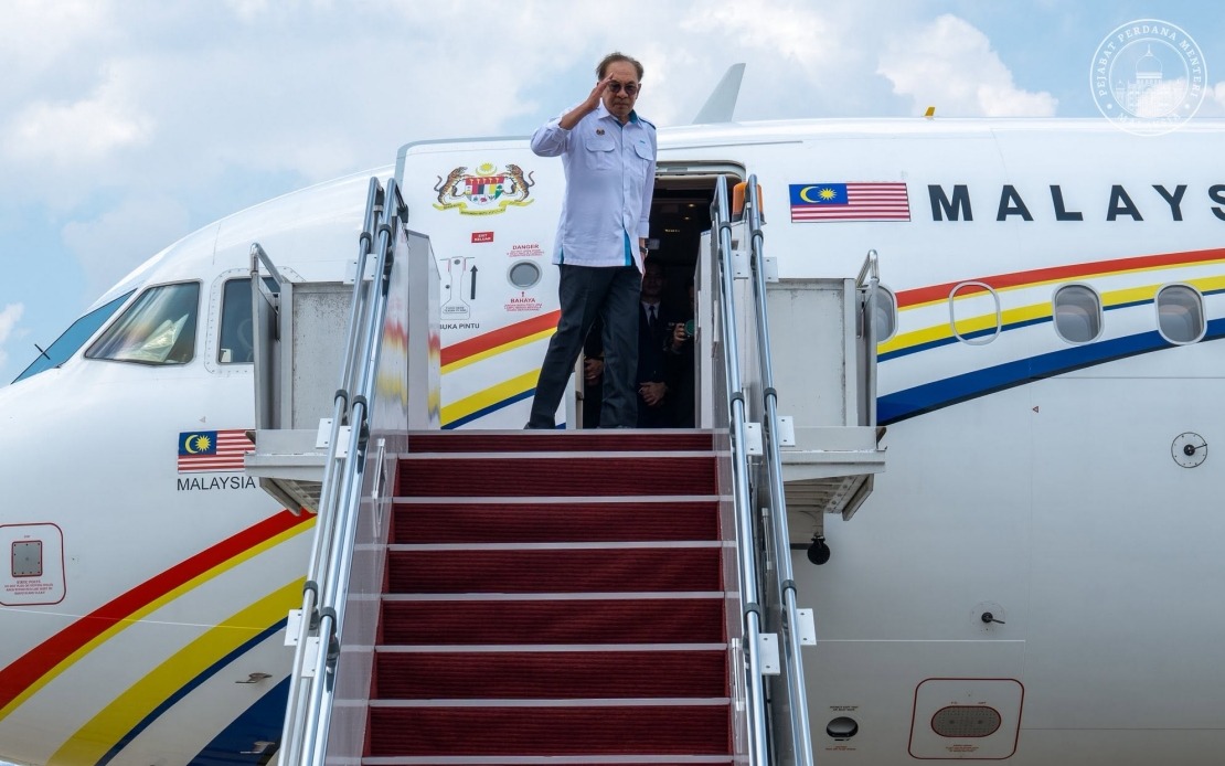 Anwar Heads to Russia for ASEAN Summit, Eyes Bilateral Talks with Putin