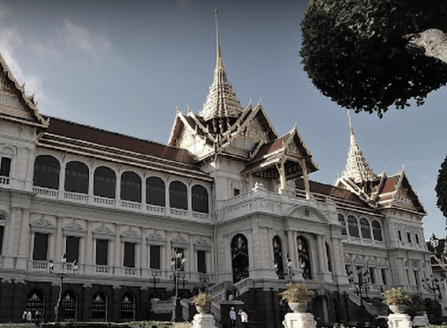 Thai Man Jailed 18 Months for Royal Defamation over Facebook Comment