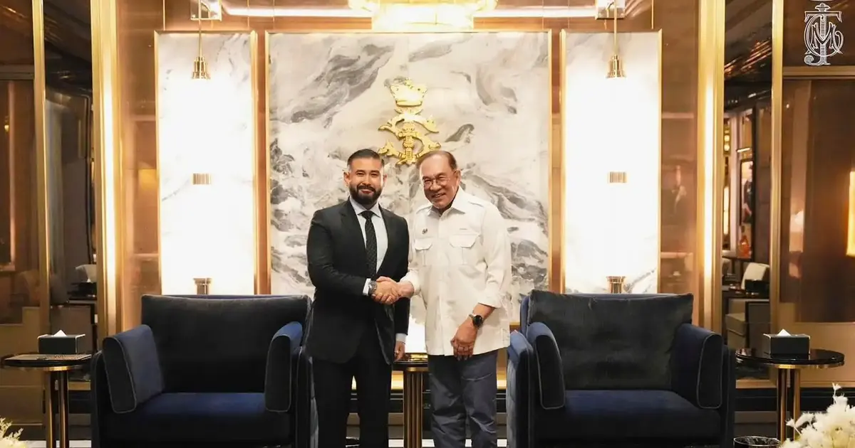 Anwar and TMJ Pledge to Strengthen Centre-State Ties Amid Federal-Johor Relations