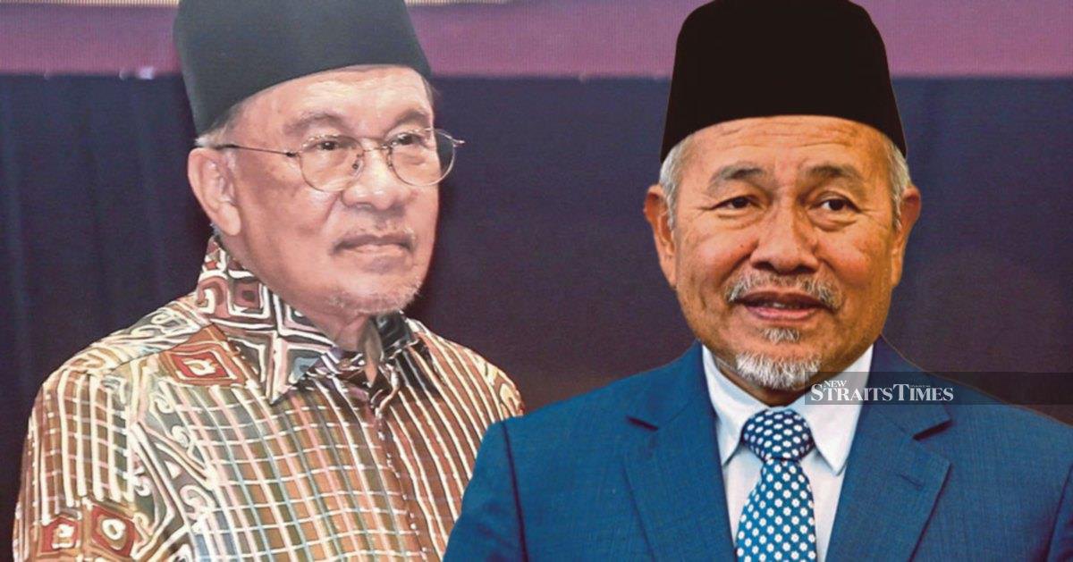Anwar Demands Retraction from PAS Deputy President Over Alleged Defamatory Remarks
