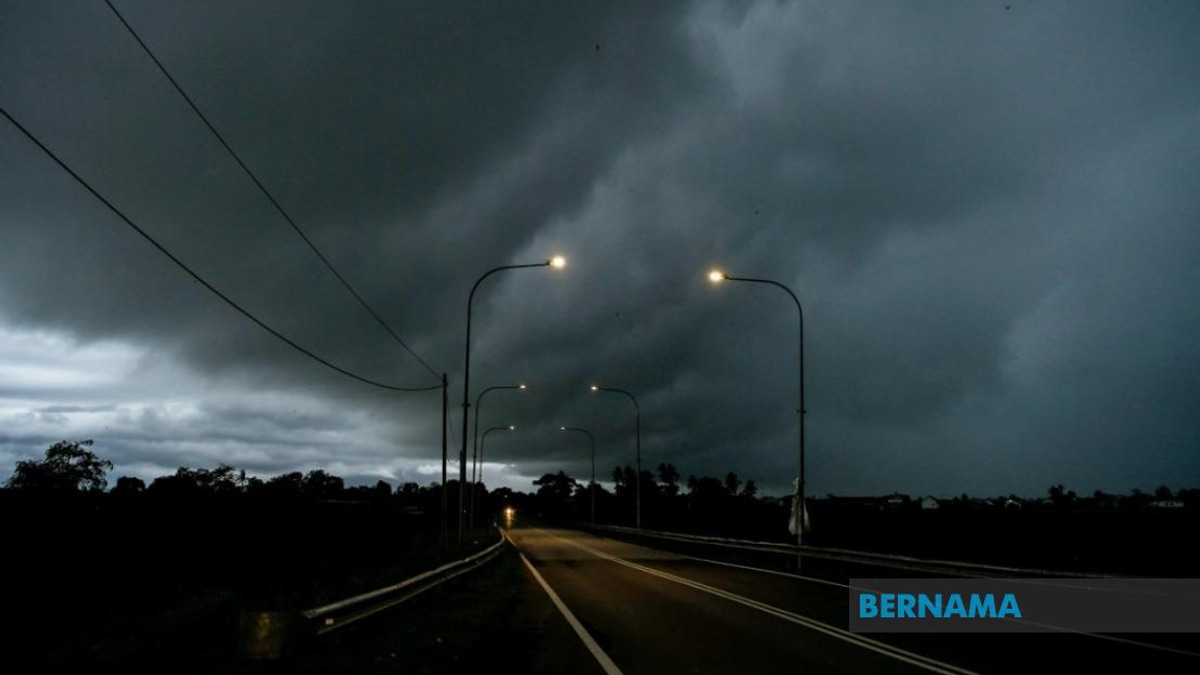 Thunderstorm Alert Issued for Nine States and Labuan Through Evening