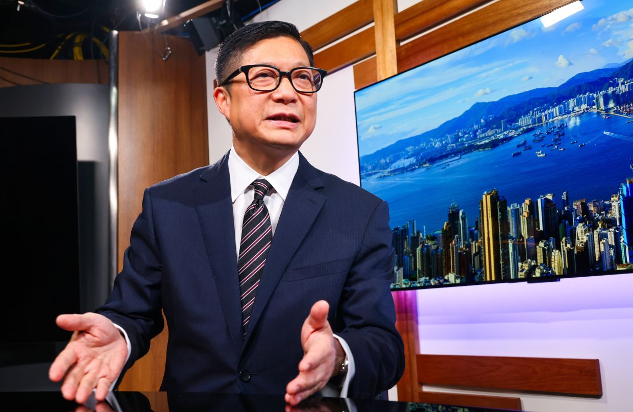Hong Kong Security Chief Pledges 'No Limits' to Accountability in Wang Fuk Court Fire Investigation