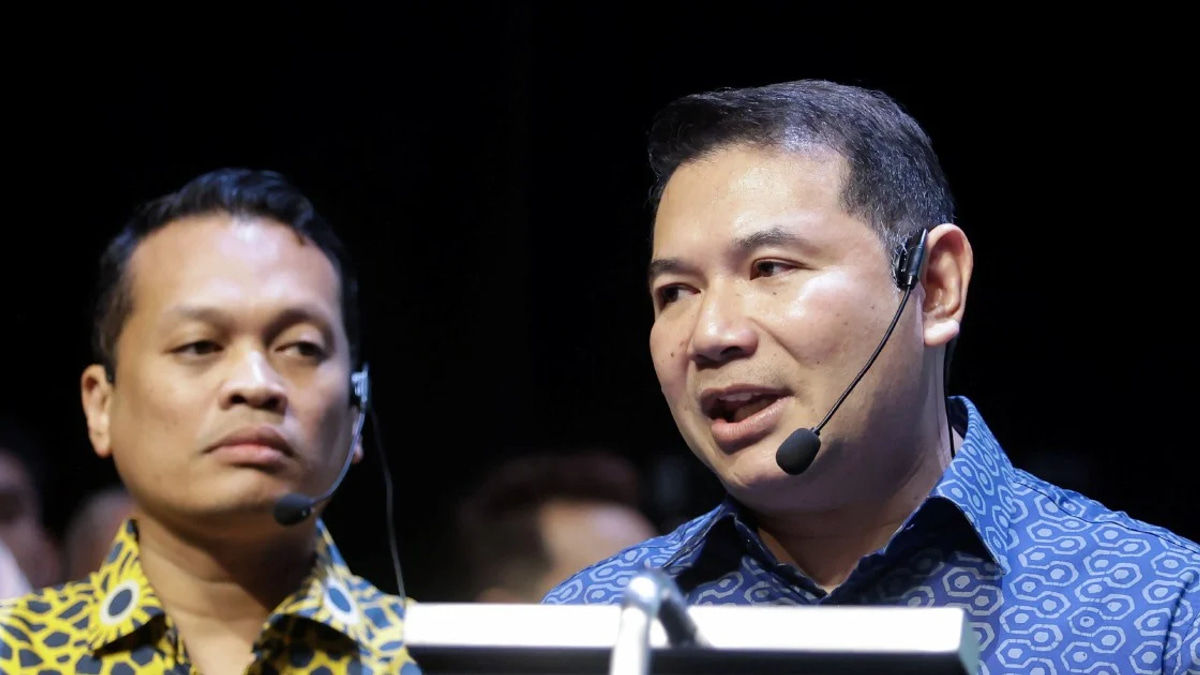 PKR Hands Rafizi and Nik Nazmi Case to Legal Team After Their Exit