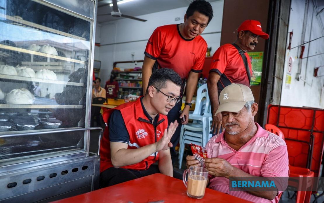 Chiong Leverages Service Record to Retain Bukit Batu in Johor Polls