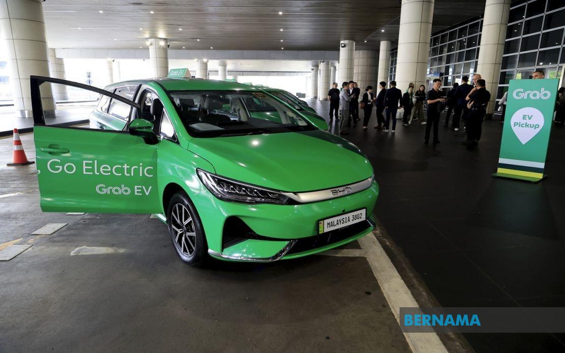 E-hailing Driver Safety Must Become National Priority, Lee Lam Thye Urges